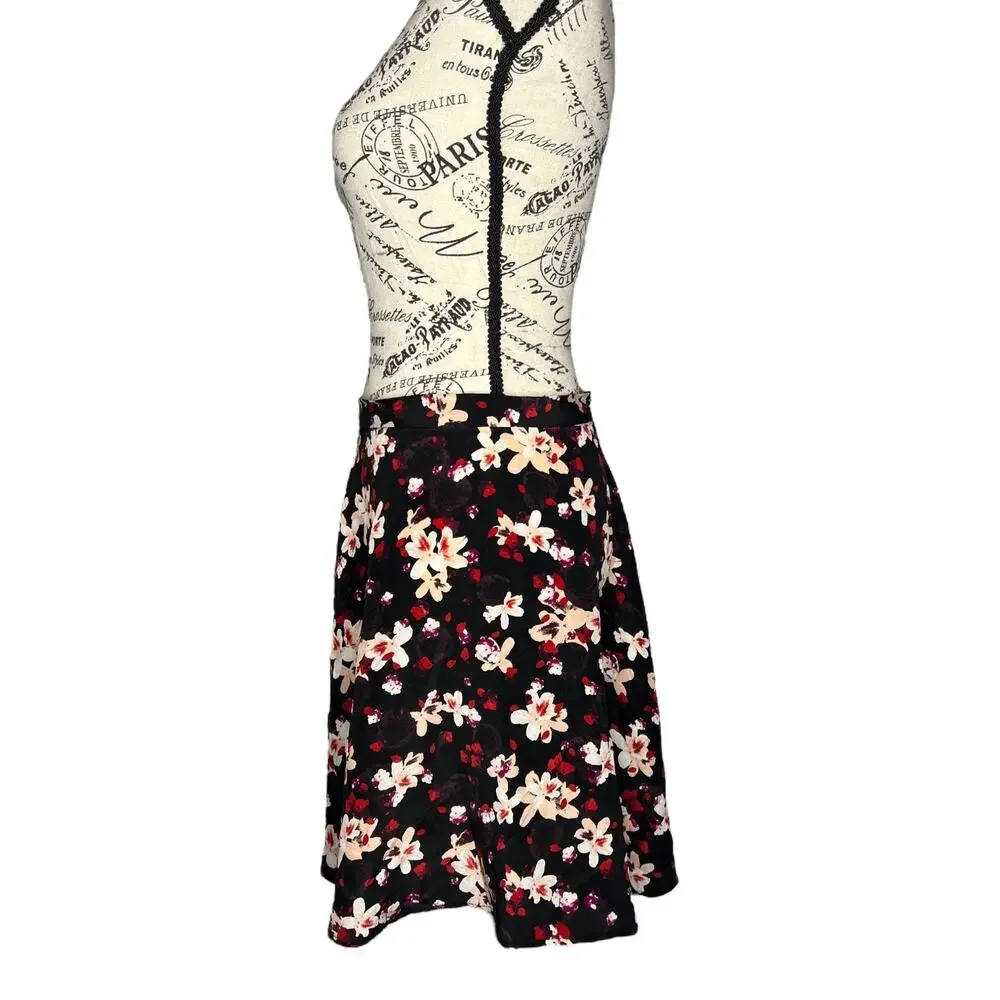 Amour Vert (M) Leeron Silk Floral Mini Skirt - Flowy Zip Closure Thin Waistband